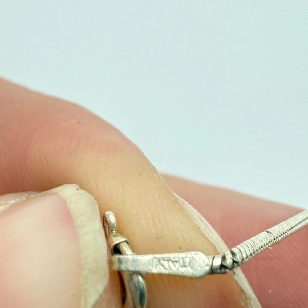 N/A elegant symbolic
